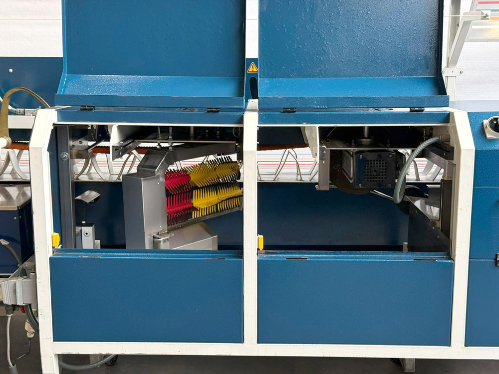 Máquina procesadora de flores Cyklop de ocasión 08